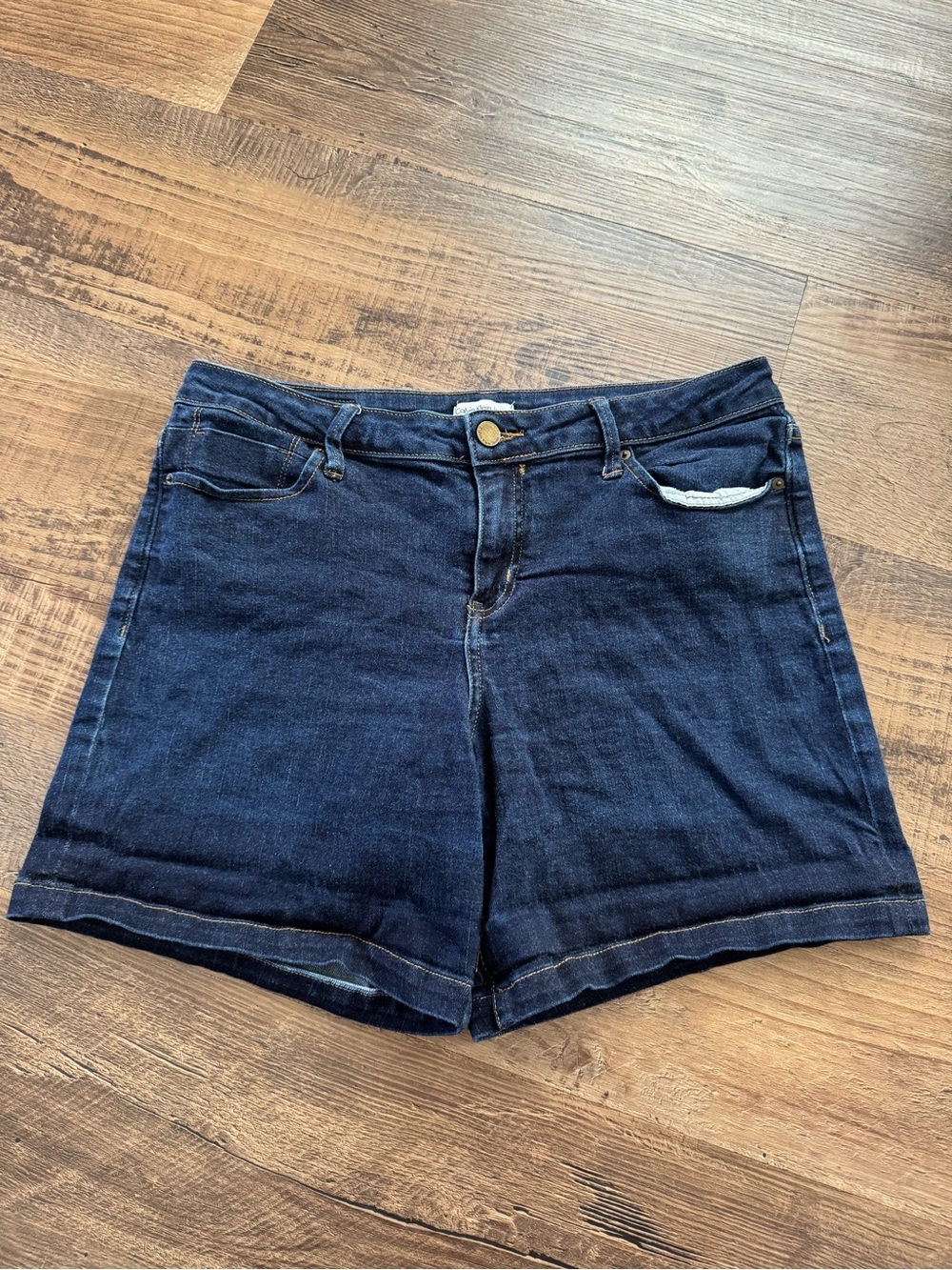 Calvin Klein 8 Women's Blue Denim Shorts Mide High Rise 30 Waist Cotton Stretch